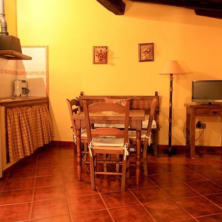 La Boticaria Casa Rural Apartamento Descargamaria Bagian luar foto