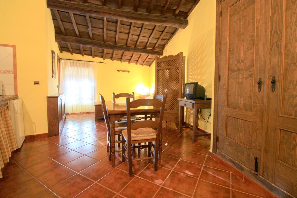 La Boticaria Casa Rural Apartamento Descargamaria Bagian luar foto
