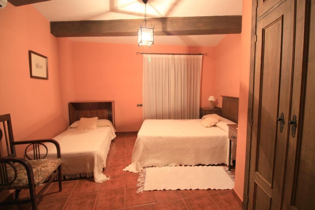 La Boticaria Casa Rural Apartamento Descargamaria Bagian luar foto